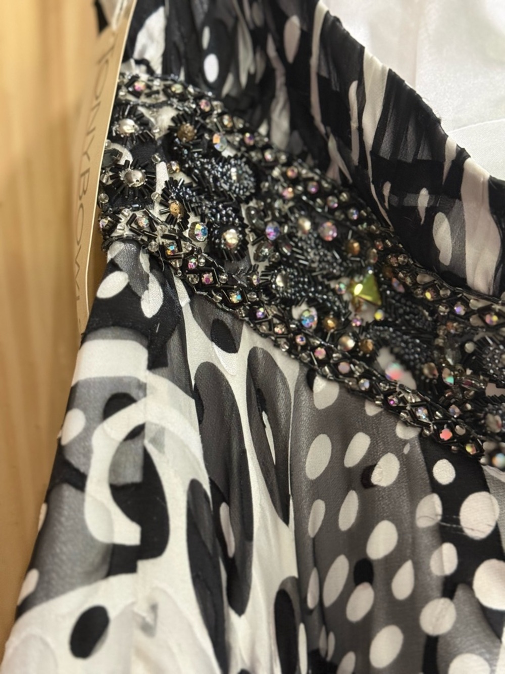 Tony Bowls Black White Abstract Beaded Halter Cocktail Dress TS21018 Size 12 - Picture 11 of 11